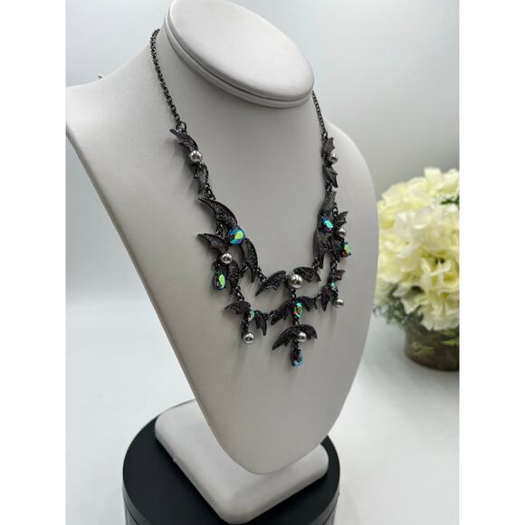 Betsey Johnson Gray Pearl Black AB Rhinestones Gothic Bat Bib Statement Necklace - Picture 4 of 11